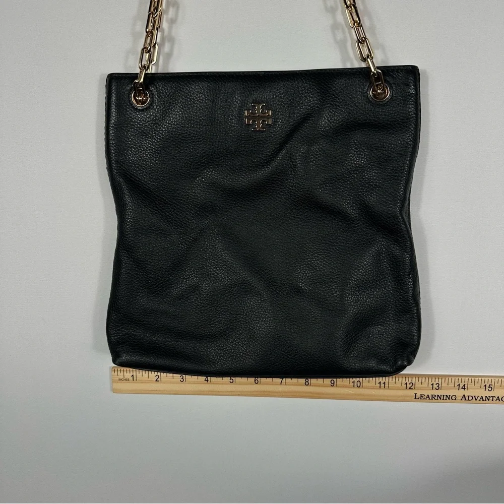 Tory Burch Frida Swingpack in Black Pebbled Leather with Gold hardware - Picture 8 of 8